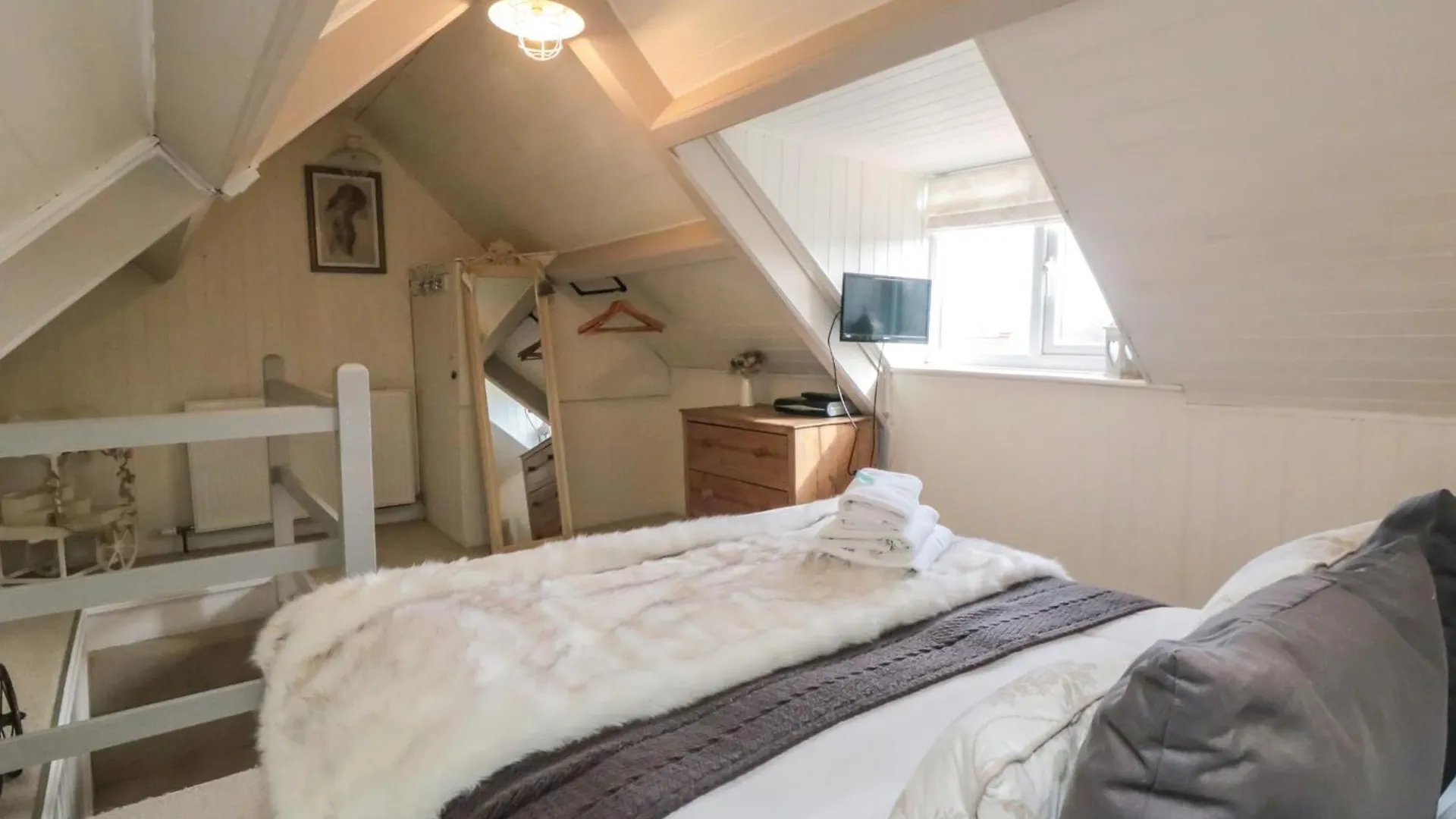 Harriet'S Cottage Whitby